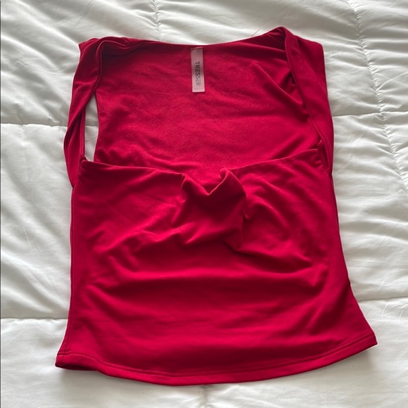 Red Sleeveless crop top - Picture 1 of 3